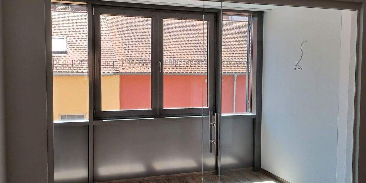 Etagenwohnung Nürnberg Lorenz - 3 Zimmer, 89 m&sup2;, 1.139&euro; | Angebot:24789405