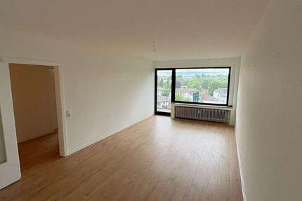 Wohnung Solingen Mitte - 2 Zimmer, 65 m&sup2;, 700&euro; | Angebot:26929062