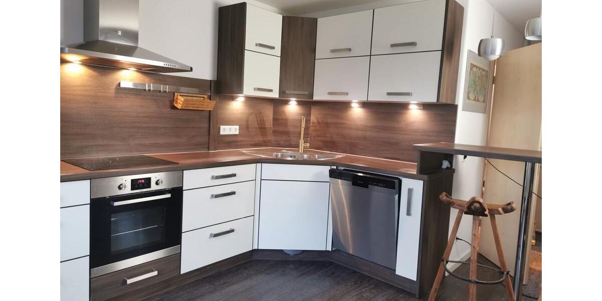 Hochwertige 2,5-Zimmer-Dachgeschosswohnung mit Südbalkon 2.5 zimmer