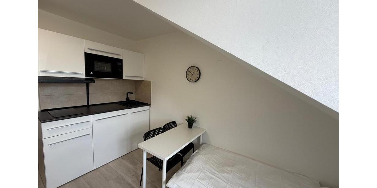 Dachgeschoßwohnung Buckenhof - 1 Zimmer, 15 m&sup2;, 610&euro; | Angebot:26534786
