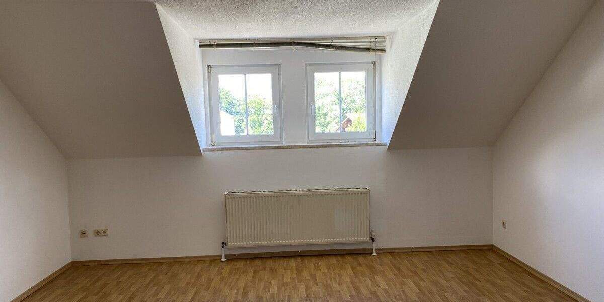 Etagenwohnung Deggendorf - 3 Zimmer, 61 m&sup2;, 600&euro; | Angebot:25690406