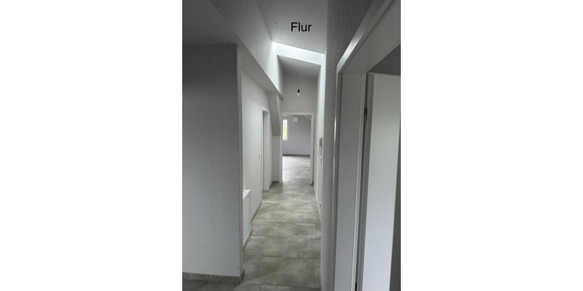 Dachgeschoßwohnung Meckesheim - 3 Zimmer, 88 m&sup2;, 1.300&euro; | Angebot:26244720