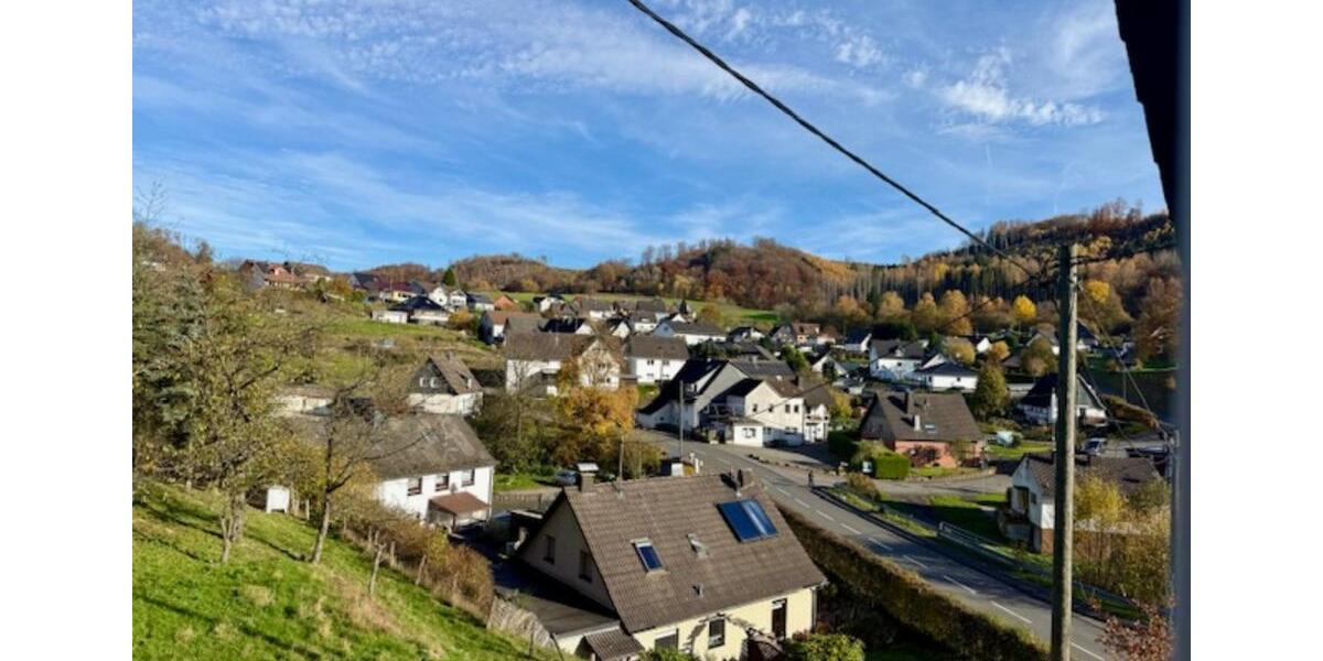 Dachgeschoßwohnung Bergneustadt - 3 Zimmer, 61 m&sup2;, 320&euro; | Angebot:24813798