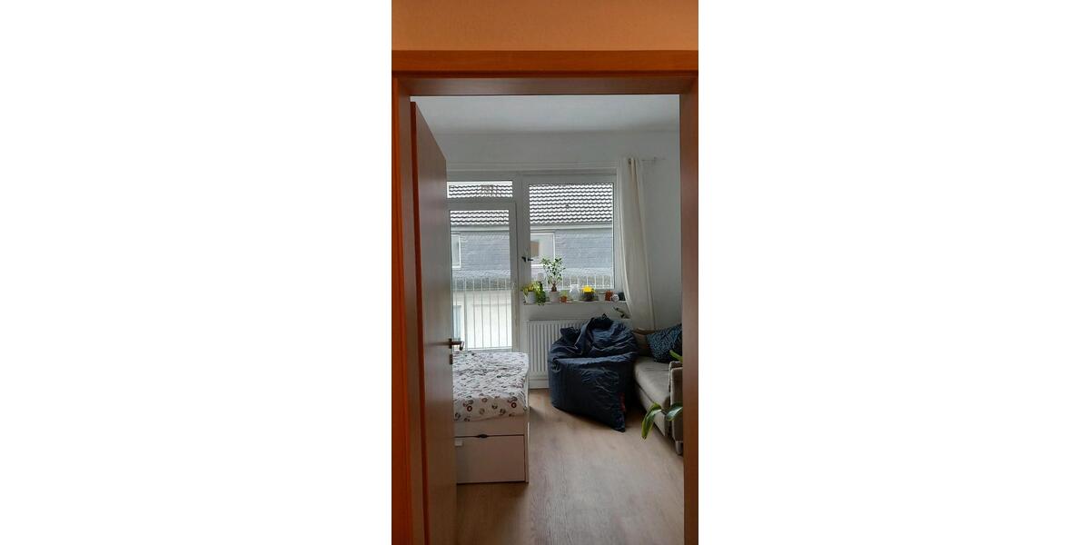 Wohnen auf Zeit Köln Kalk - 15 Zimmer, 100 m&sup2;, 630&euro; | Angebot:26488429