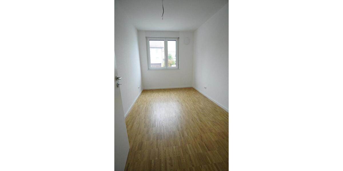 Reihenhaus Pforzheim Eutingen - 5 Zimmer, 132 m&sup2;, 1.499&euro; | Angebot:24747498