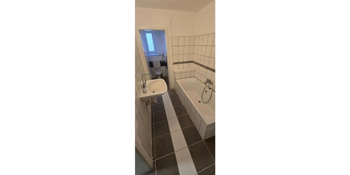 Erdgeschoßwohnung Alsfeld - 3 Zimmer, 75 m&sup2;, 750&euro; | Angebot:23702984