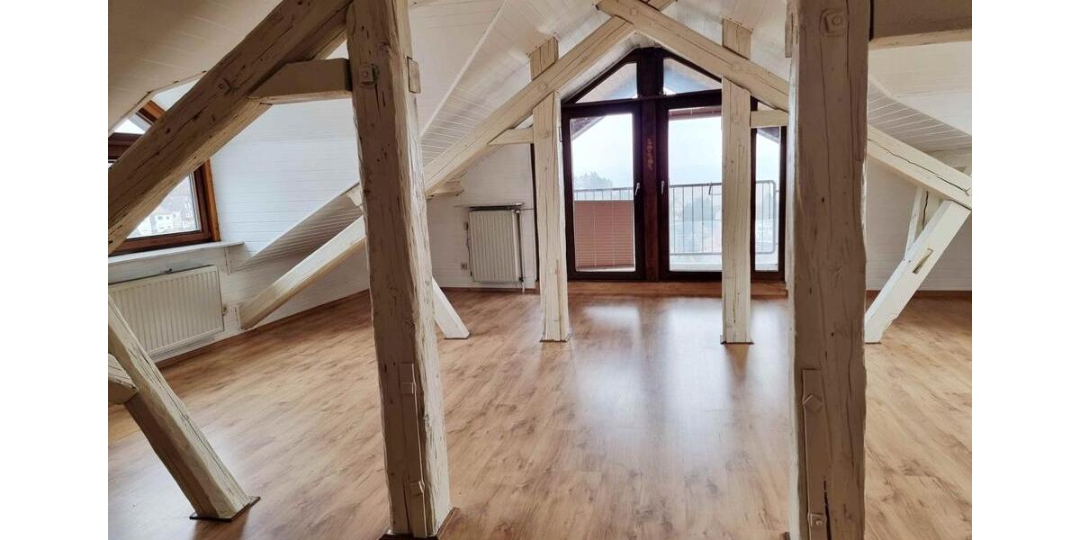 Dachgeschoßwohnung Bickenbach - 3 Zimmer, 90 m&sup2;, 750&euro; | Angebot:24865736