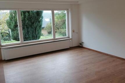 Großes Zimmer in 4er-WG in Lustnau ab sofort 1 zimmer