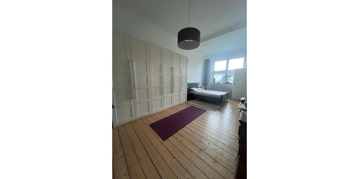 Etagenwohnung Essen Stadtbezirk II - 3 Zimmer, 100 m&sup2;, 1.300&euro; | Angebot:26478021