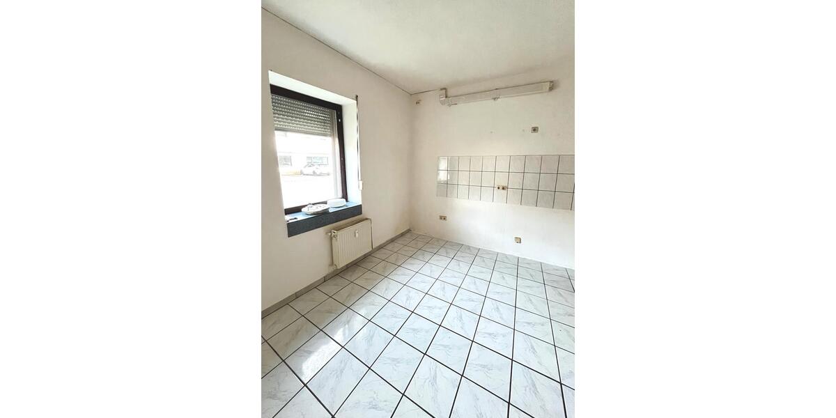 Erdgeschoßwohnung Gummersbach Berstig Süd - 3 Zimmer, 85 m&sup2;, 680&euro; | Angebot:24954454