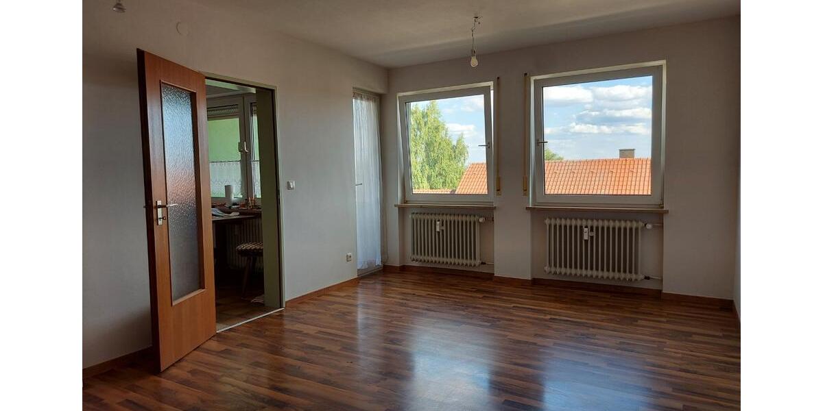 Schöne 2-Zimmer-Wohnung mit Balkon zu vermieten 2 zimmer