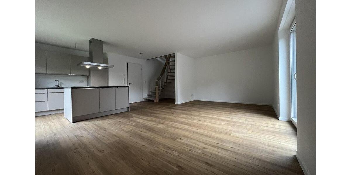 Doppelhaushälfte Henstedt-Ulzburg Ulzburg - 5.5 Zimmer, 140 m&sup2;, 1.875&euro; | Angebot:26030134