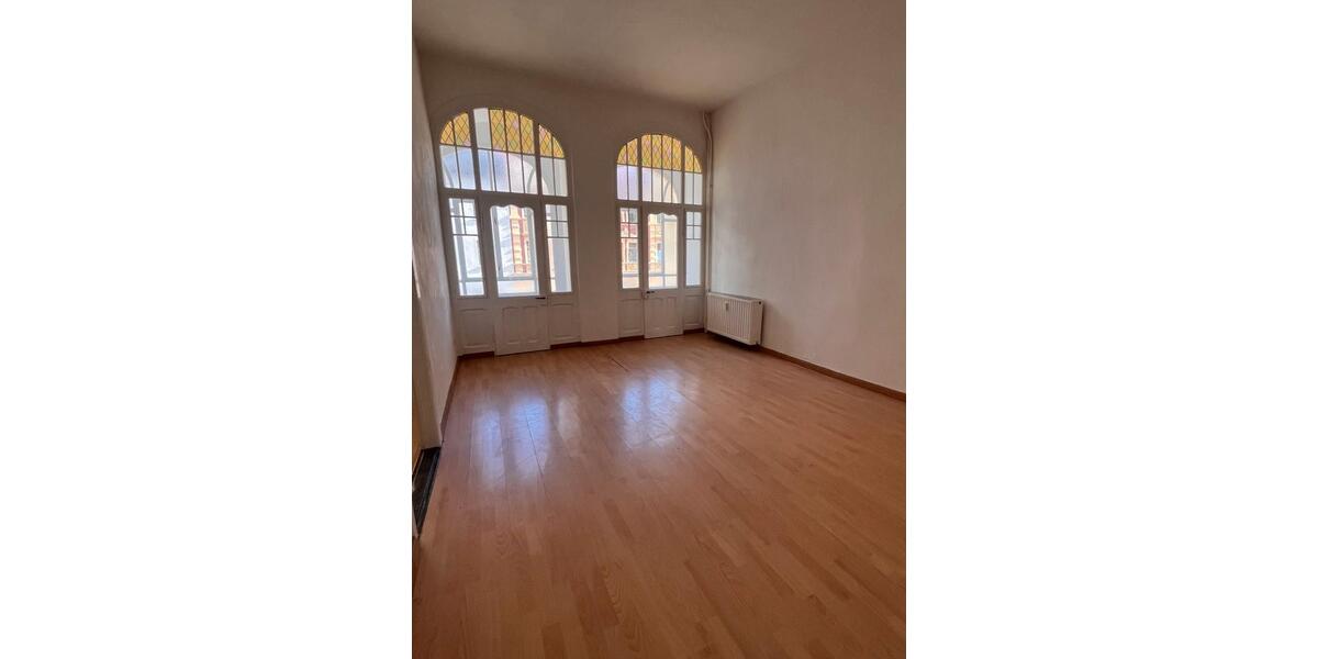 Etagenwohnung Weißenfels - 4 Zimmer, 109 m&sup2;, 600&euro; | Angebot:26532183