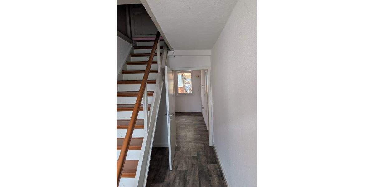 Etagenwohnung Wiehl Bielstein - 2 Zimmer, 85 m&sup2;, 850&euro; | Angebot:25266830