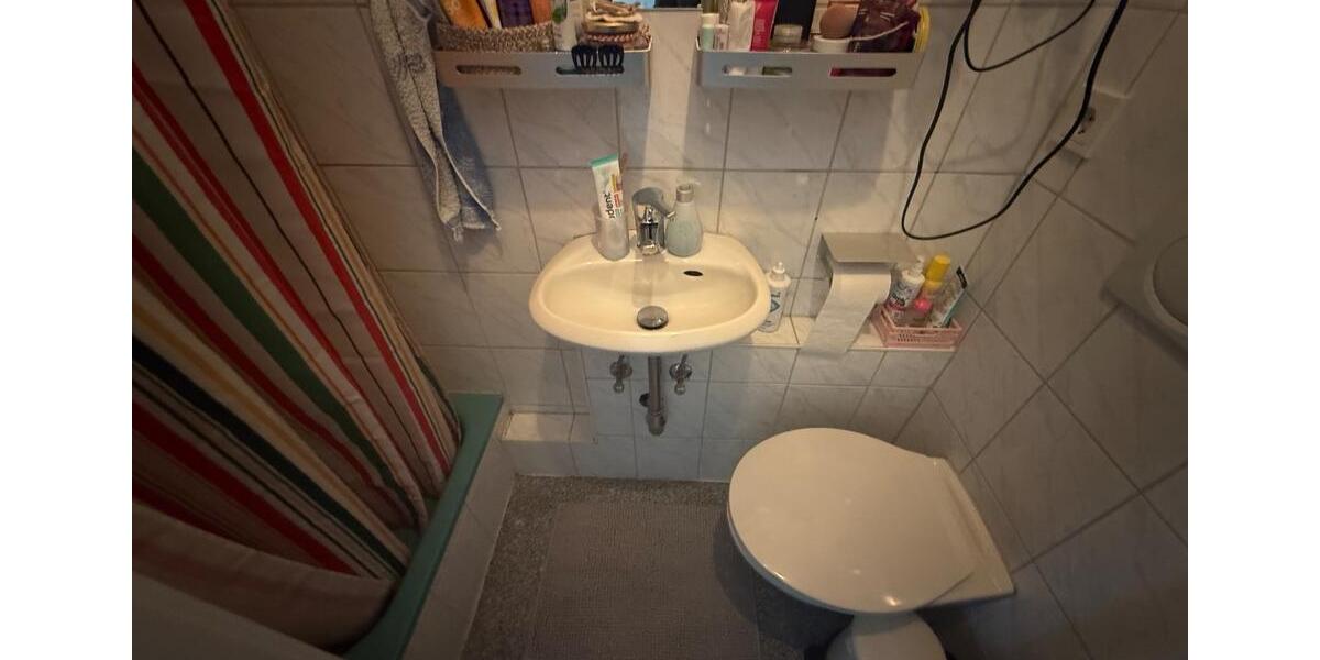 Etagenwohnung Marburg Marbach - 1 Zimmer, 17 m&sup2;, 295&euro; | Angebot:24976660