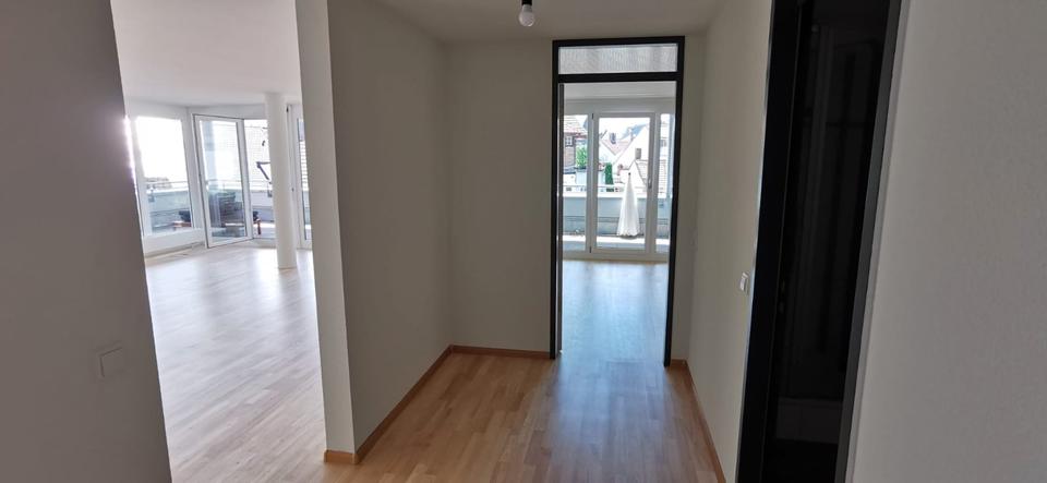 Etagenwohnung Lörrach - 4 Zimmer, 144 m&sup2;, 1.950&euro; | Angebot:26577763