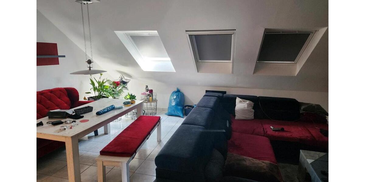 Dachgeschoßwohnung Völklingen - 1 Zimmer, 74 m&sup2;, 460&euro; | Angebot:26278245