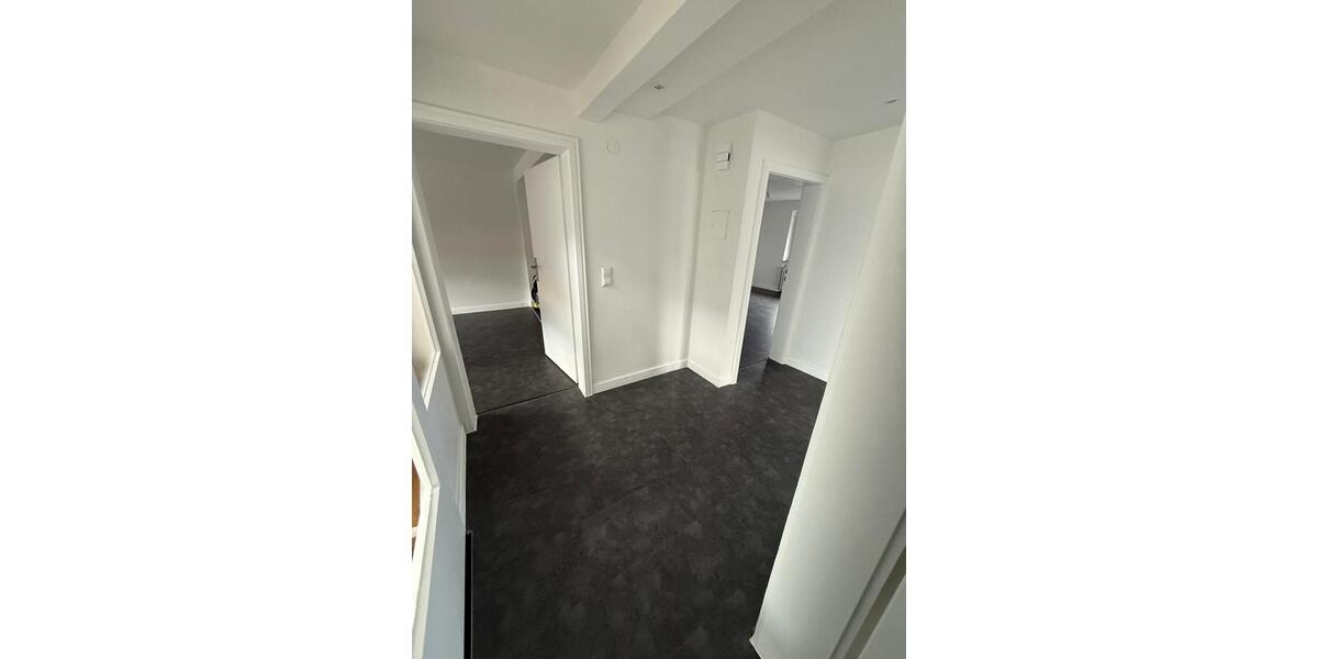 Etagenwohnung Auggen - 3 Zimmer, 82 m&sup2;, 1.100&euro; | Angebot:26006384