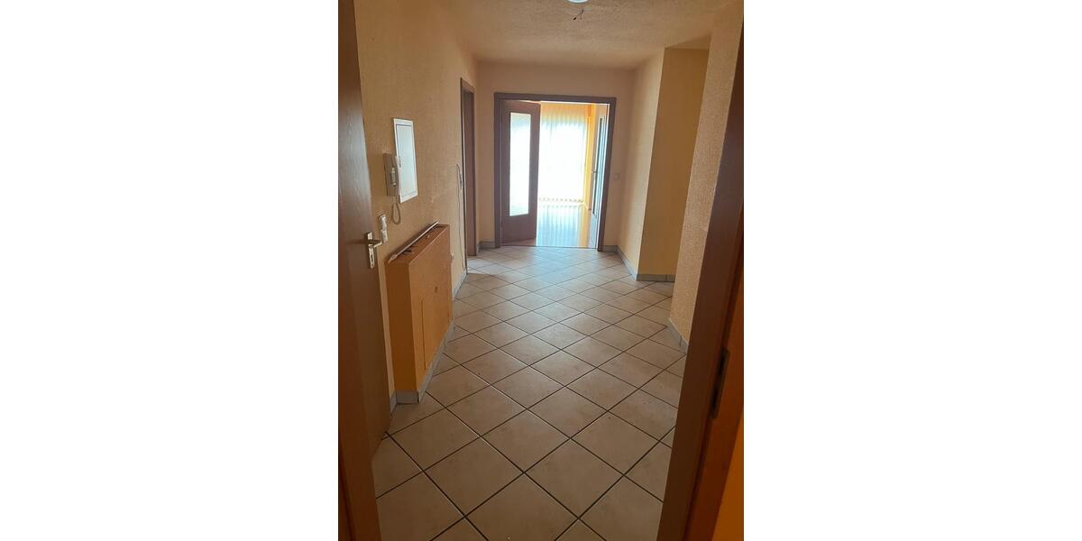 Dachgeschoßwohnung Feuchtwangen - 3 Zimmer, 82 m&sup2;, 700&euro; | Angebot:26047291