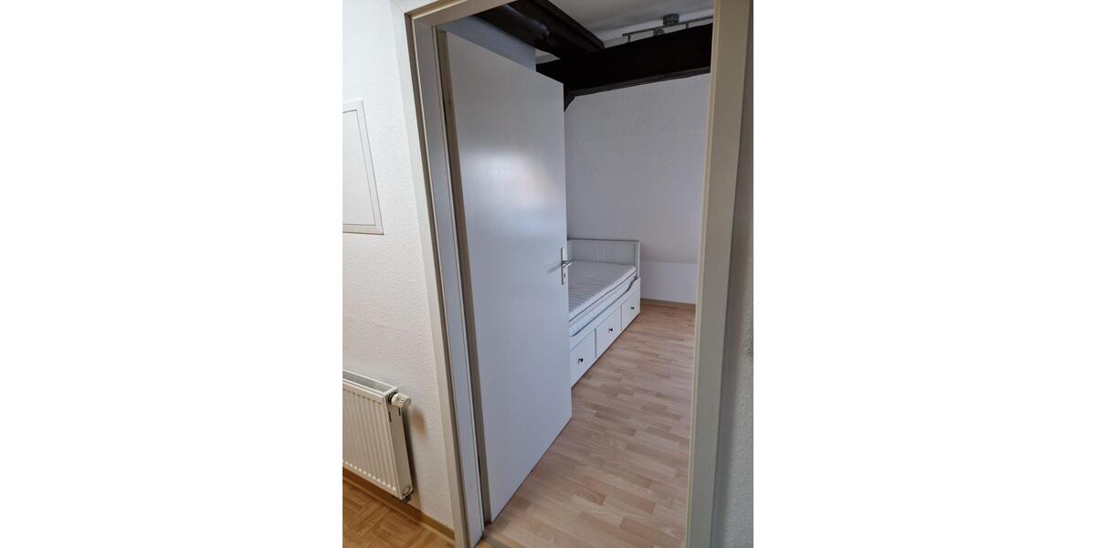 Dachgeschoßwohnung Niesky - 3 Zimmer, 65 m&sup2;, 750&euro; | Angebot:26587580