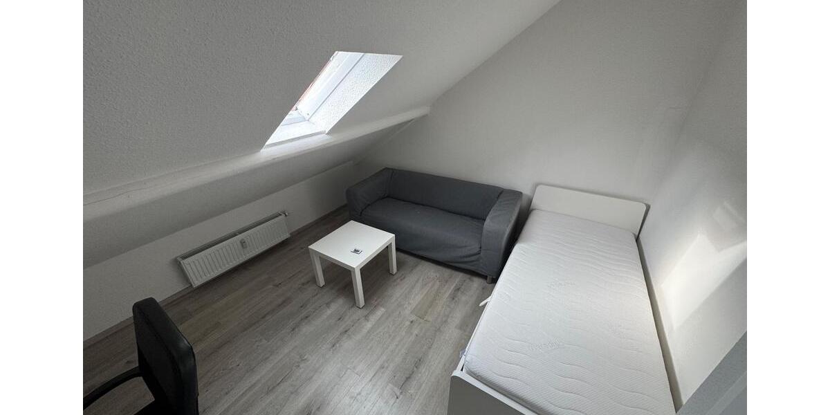 Dachgeschoßwohnung Mannheim Niederfeld - 1 Zimmer, 14 m&sup2;, 260&euro; | Angebot:26634510