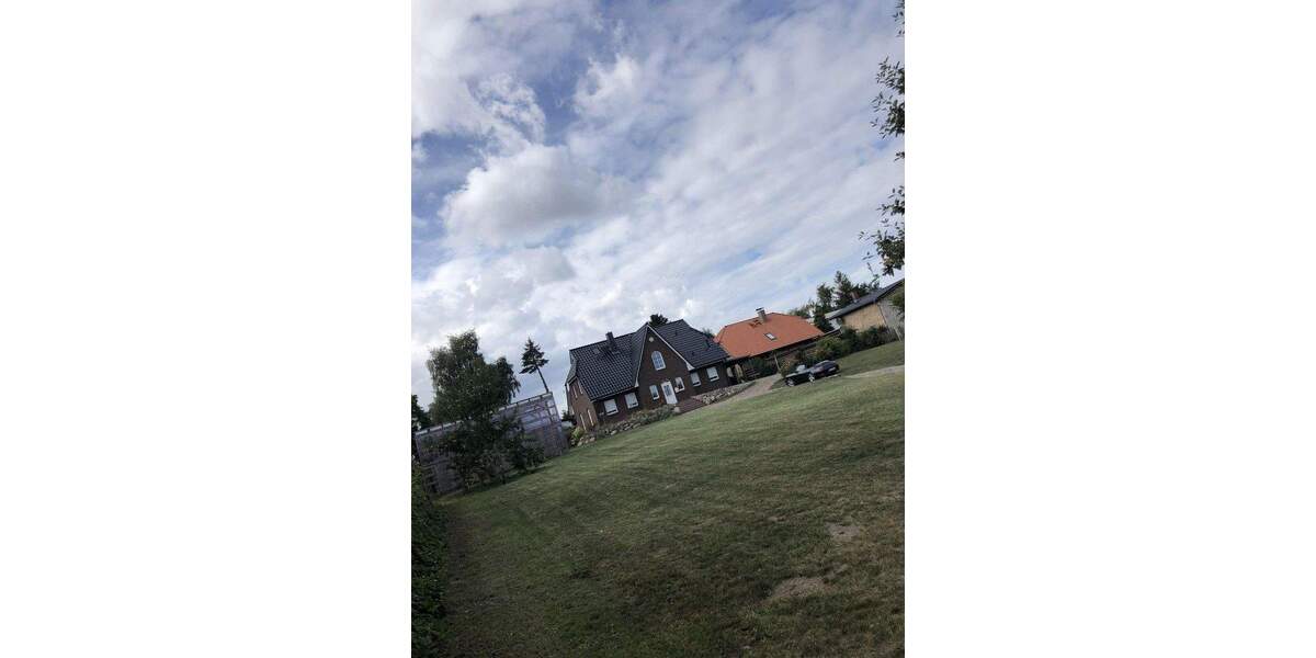 Großzügiges Einfamilienhaus mit umlaufender Terrasse 6 zimmer