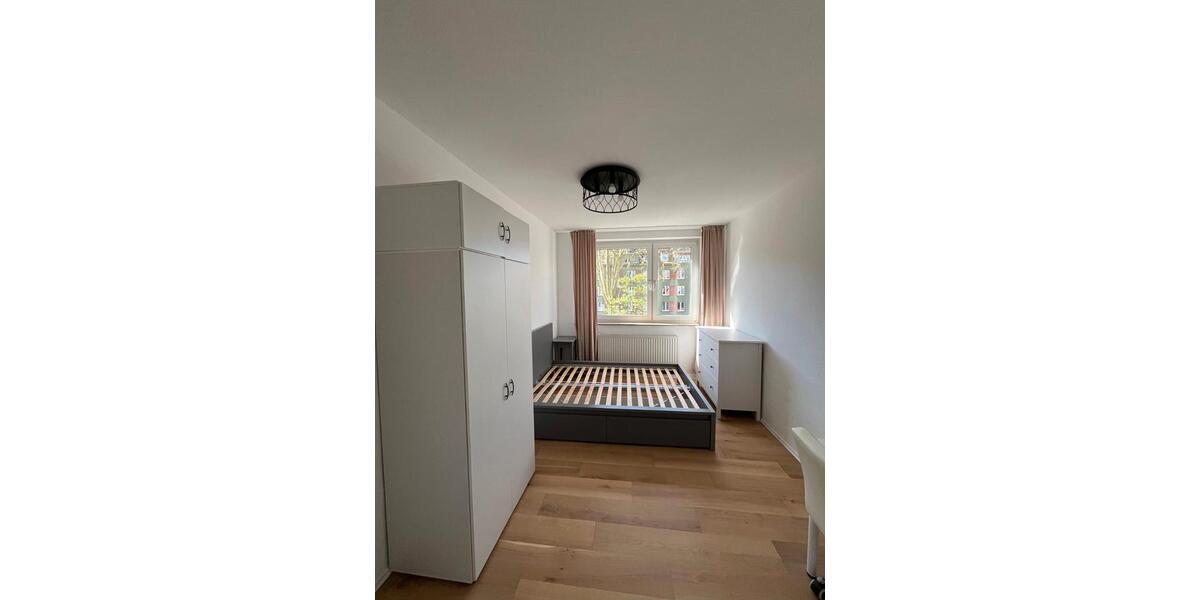 Wohnen auf Zeit Düsseldorf Stadtbezirk 3 - 1 Zimmer, 12 m&sup2;, 580&euro; | Angebot:26656271