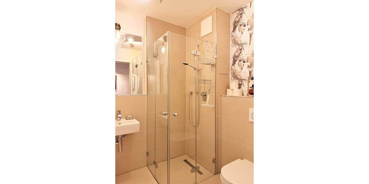Etagenwohnung München Bogenhausen - 3 Zimmer, 81 m&sup2;, 2.990&euro; | Angebot:26420190