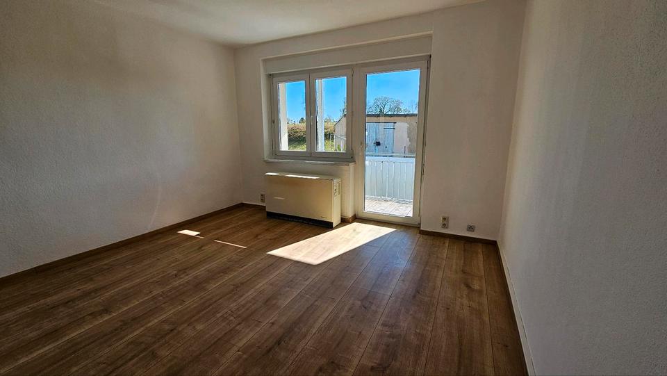 Erdgeschoßwohnung Döbeln - 3 Zimmer, 60 m&sup2;, 340&euro; | Angebot:26318094