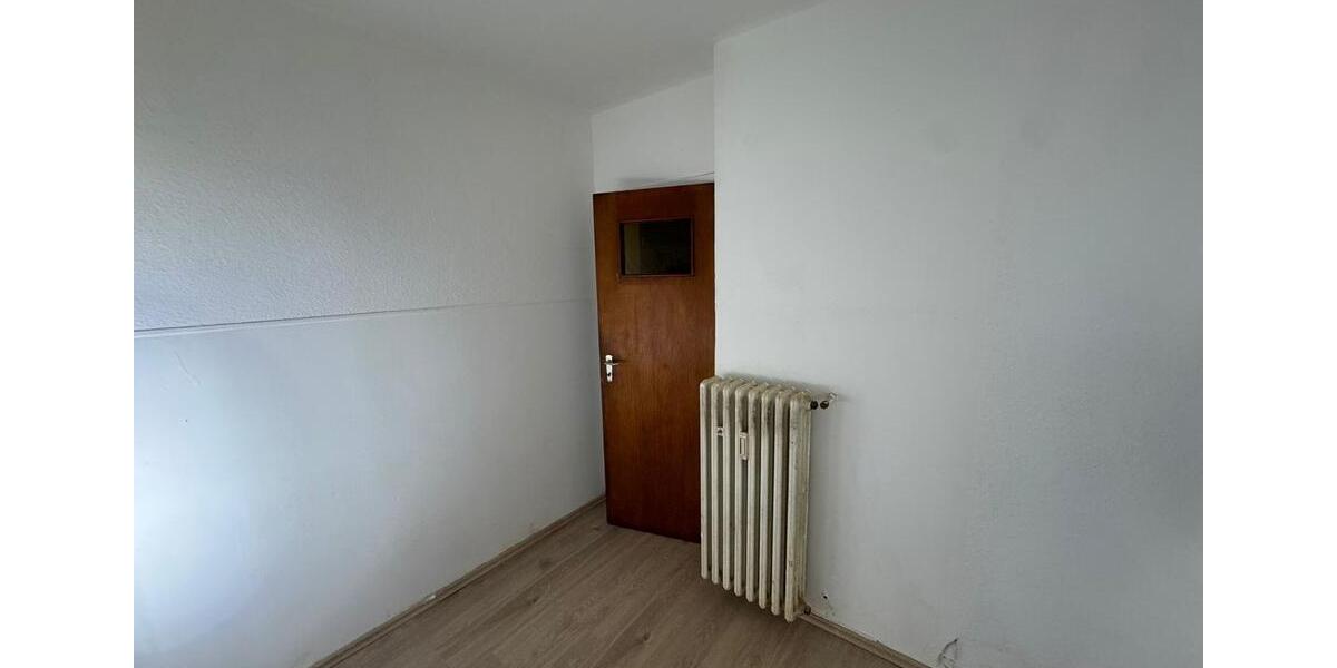 Renovierte Erdgeschoss Wohnung mit Garten Zentral Essen Jobcenter 1.5 zimmer