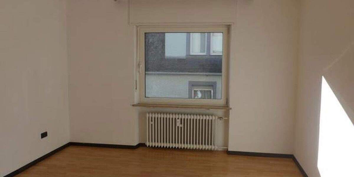 Etagenwohnung Rodalben - 3 Zimmer, 100 m&sup2;, 690&euro; | Angebot:25657424