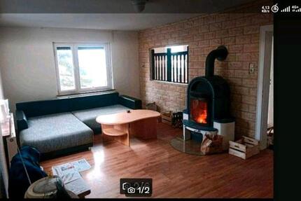 Haus Naila - 4 Zimmer, 125 m&sup2;, 990&euro; | Angebot:25138624