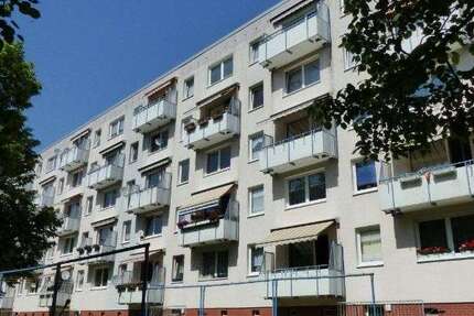 Wohnung zum Mieten in Schwerin 465 € 65.1 m² 4 zimmer