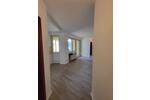 2-Zimmer Wohnung mit Balkon und Keller, großes Bad, ohne EBK