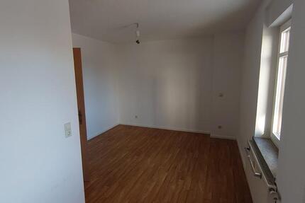 Wohnung Hohenstein-Ernstthal Ernstthal - 2.5 Zimmer, 62 m&sup2;, 301&euro; | Angebot:24680888