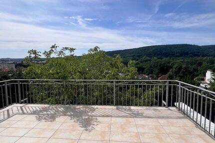 SB. St.Arnual - Helle,geräumige 3 12-ZKB-Wohnung mit großem Balkon und modernem Komfort in Höhenlage