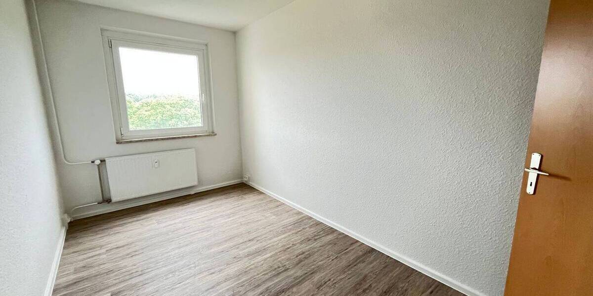 Etagenwohnung Zwickau Pölbitz - 3 Zimmer, 70 m&sup2;, 425&euro; | Angebot:26834756