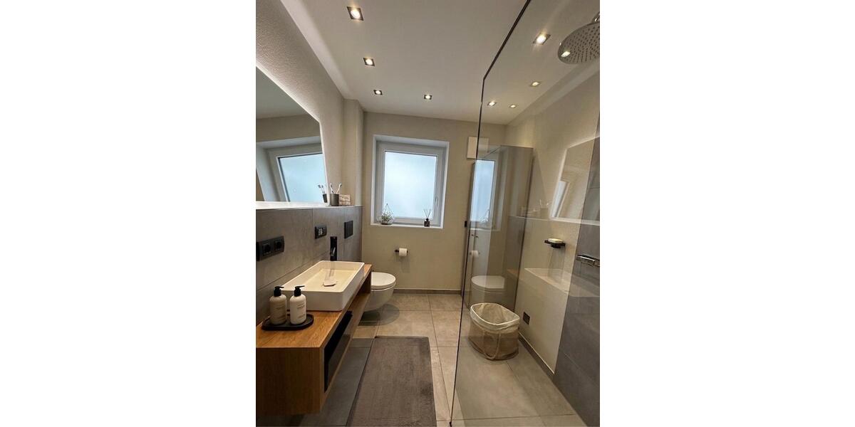 Hochparterre Straubing - 3 Zimmer, 104 m&sup2;, 1.350&euro; | Angebot:26686967