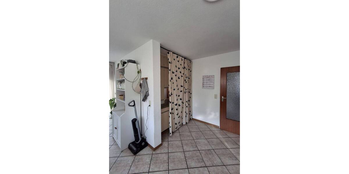 Etagenwohnung Ohmden - 4 Zimmer, 130 m&sup2;, 1.000&euro; | Angebot:26489096