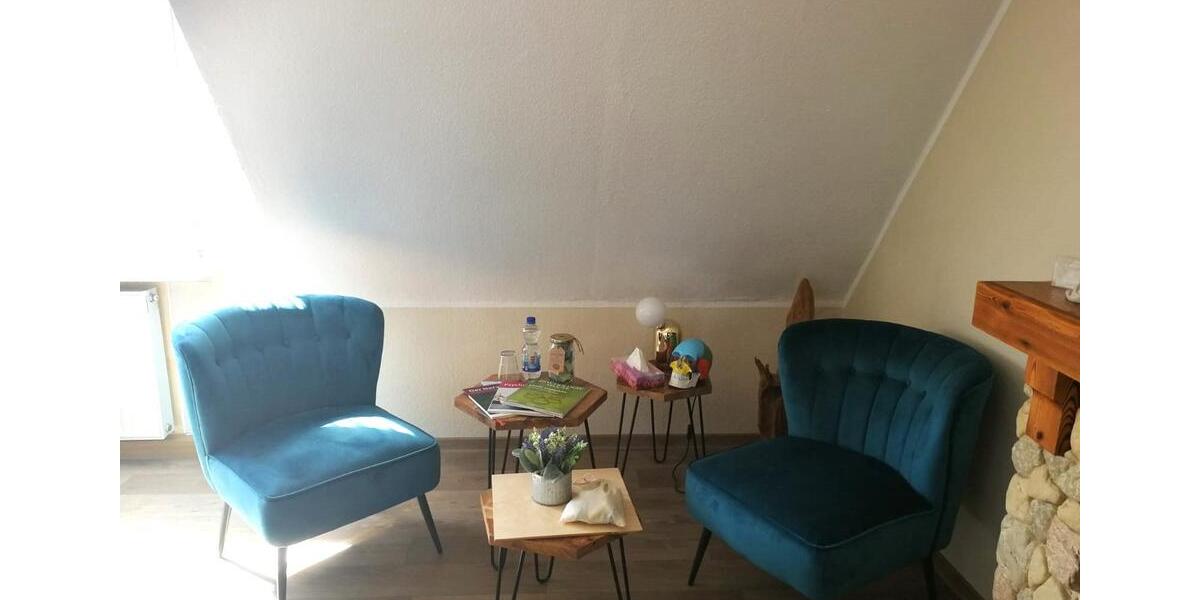 Dachgeschoßwohnung Oschatz - 2 Zimmer, 50 m&sup2;, 300&euro; | Angebot:25871913