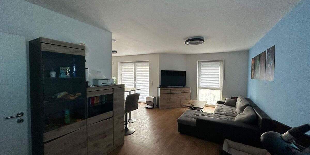 Komfort bei niedrigen Nebenkosten mit Fußbodenheizung, 3xLAN, 2xSat, Lüftung, EEK A, Balkon 2 zimmer