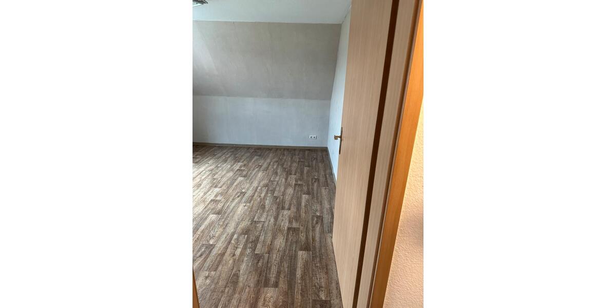 Dachgeschoßwohnung Walsrode Bomlitz - 3 Zimmer, 52 m&sup2;, 480&euro; | Angebot:26603176