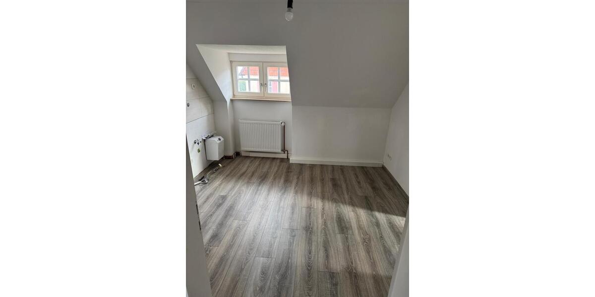 Dachgeschoßwohnung Sontra - 2 Zimmer, 40 m&sup2;, 320&euro; | Angebot:22922386