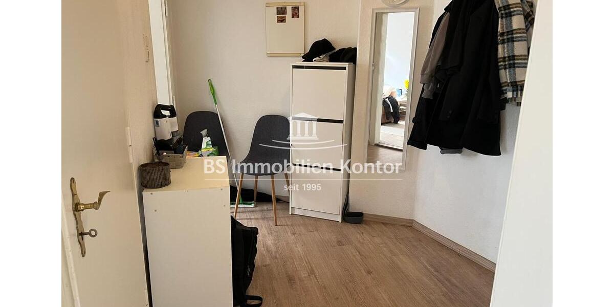 Dachgeschoßwohnung Emden - 2 Zimmer, 49 m&sup2;, 400&euro; | Angebot:26548053