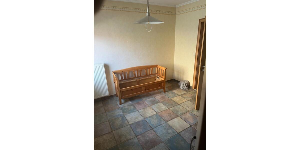 Etagenwohnung Dinklage - 9 Zimmer, 130 m&sup2;, 1.150&euro; | Angebot:25879934