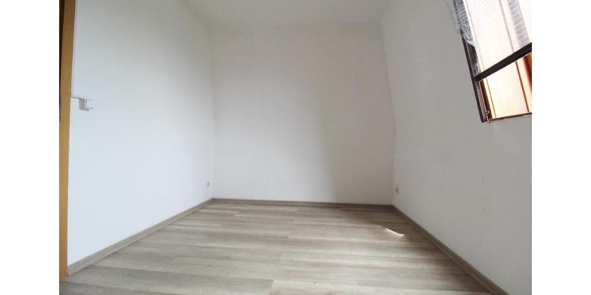 Etagenwohnung Lunzenau - 4 Zimmer, 81 m&sup2;, 430&euro; | Angebot:24940982