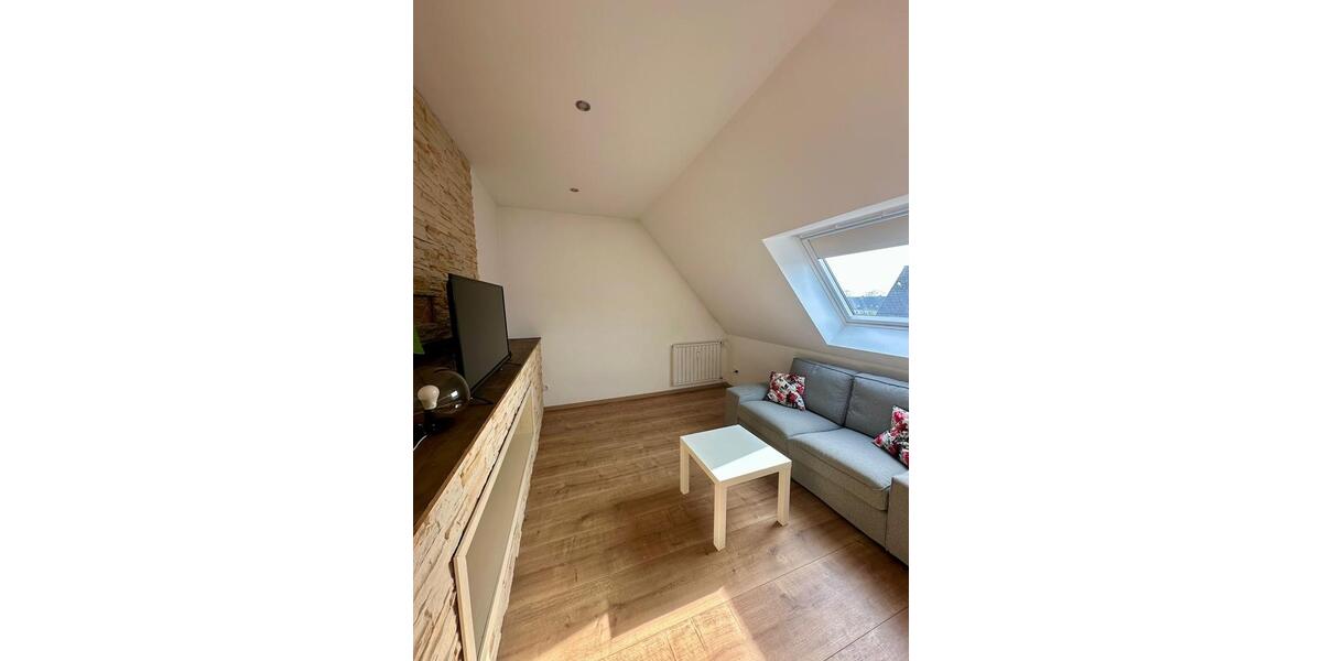 Dachgeschoßwohnung Wolfsburg Alt-Wolfsburg - 2.5 Zimmer, 54 m&sup2;, 594&euro; | Angebot:25753976