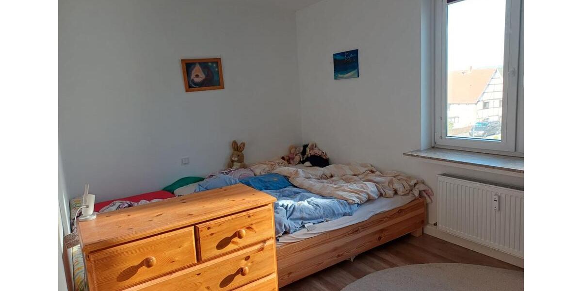 Etagenwohnung Bovenden - 3 Zimmer, 90 m&sup2;, 900&euro; | Angebot:26422308