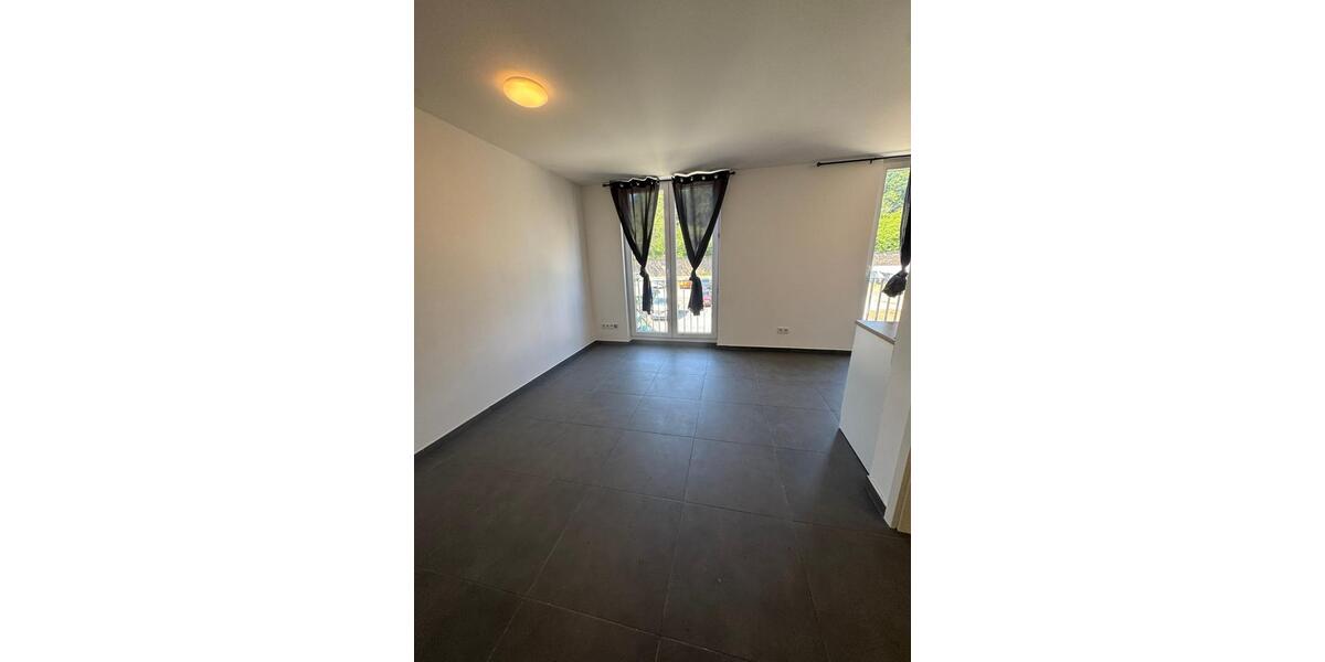 Etagenwohnung Gummersbach Berstig Süd - 1 Zimmer, 25 m&sup2;, 450&euro; | Angebot:25942584