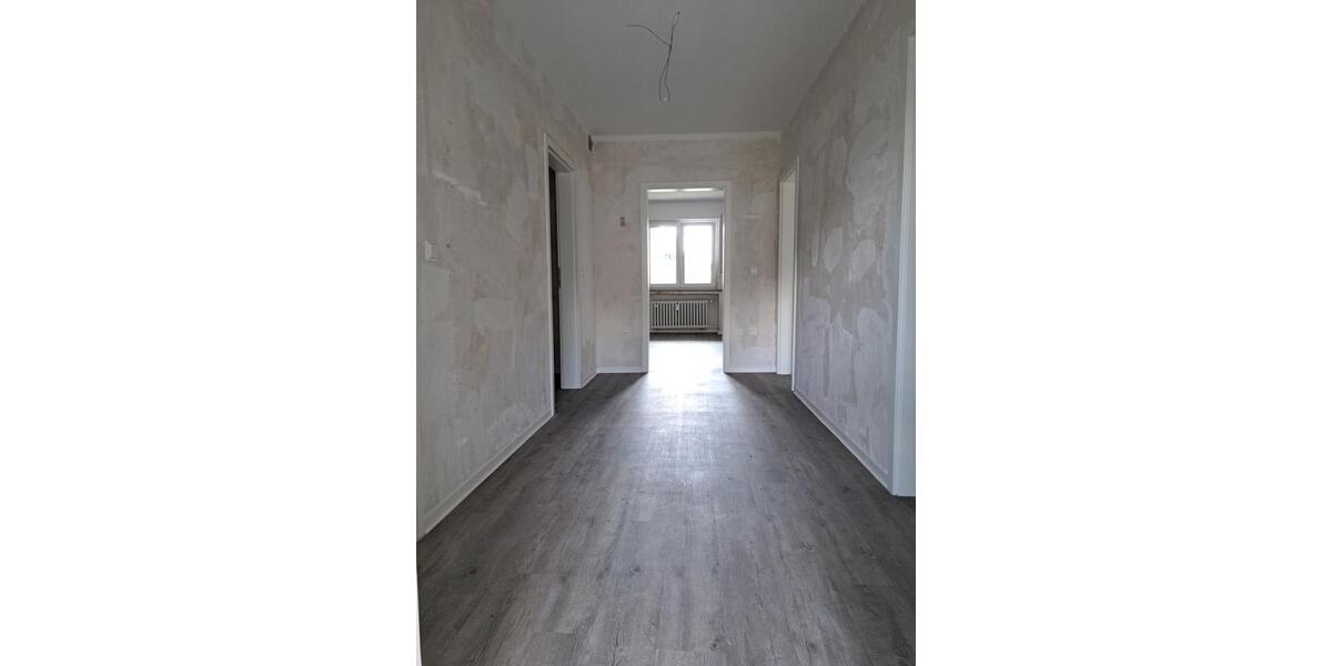 Erdgeschoßwohnung Krefeld Gellep-Stratum - 2 Zimmer, 66 m&sup2;, 593&euro; | Angebot:24905966